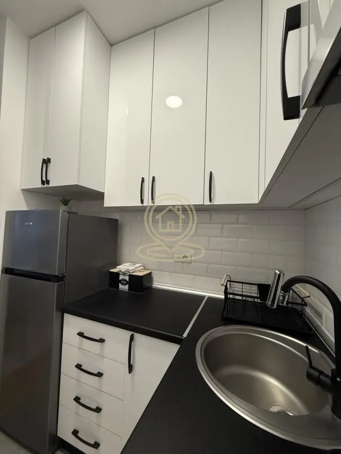Izdavanje, jednosoban stan, 37m², Adamovićevo Naselje, Novi Sad Sve Podlokacije