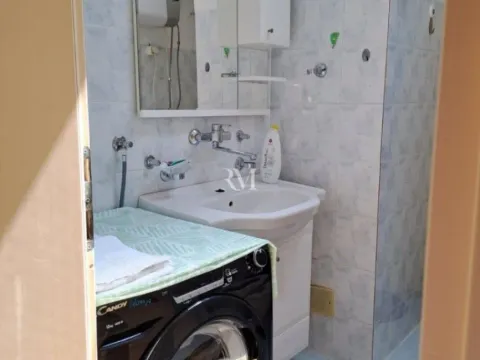 Izdavanje, trosoban stan, 100m², Seljanovo, Tivat - image 12