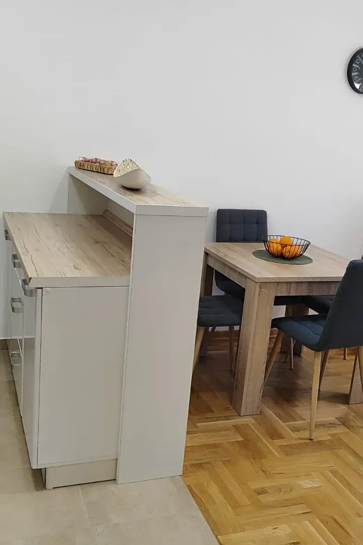 Rent, one bedroom apartment, 42m², Tivat, Crna Gora