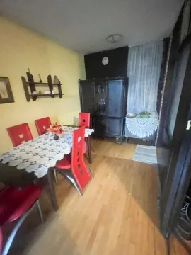 Prodaja, trosoban stan, 100m², Blok 5, Podgorica - image 2