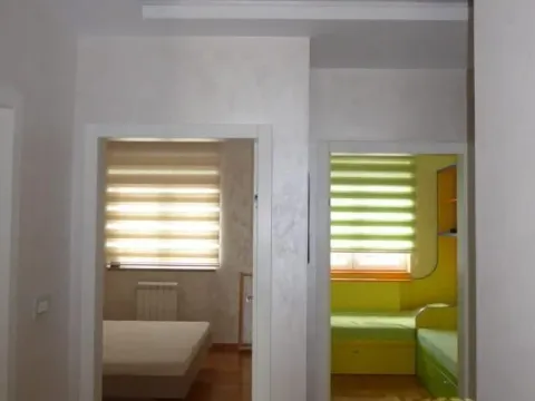 Izdavanje, trosoban stan, 69m², Uciteljsko Naselje, Zvezdara Sve Podlokacije - image 8