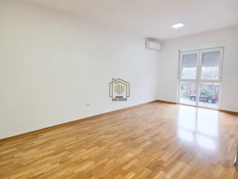 Poslovni prostor in Zabjelo