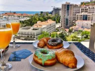 Izdavanje, dvosoban stan, 76m², Budva, Crna Gora - image 1