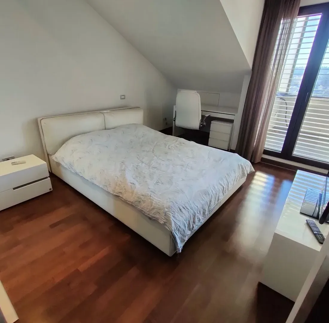 Prodaja, četvorosoban stan, 125m², Vračar Hram, Vračar Sve Podlokacije