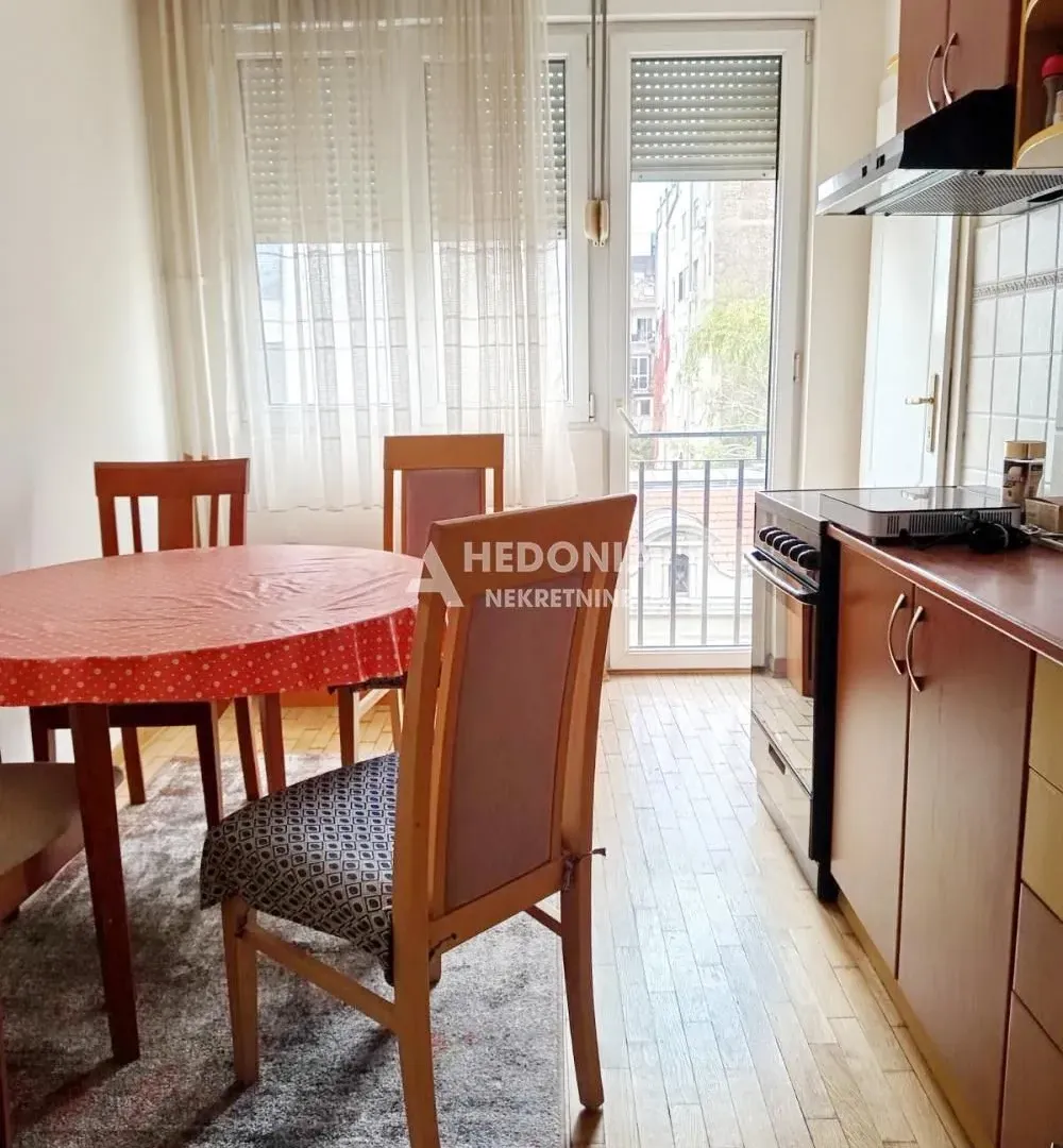 Izdavanje, dvosoban stan, 50m², Kalemegdan, Beograd