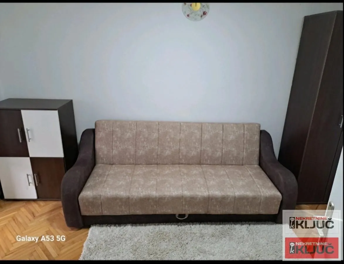 Izdavanje, garsonjera, 23m², Grbavica, Novi Sad Sve Podlokacije