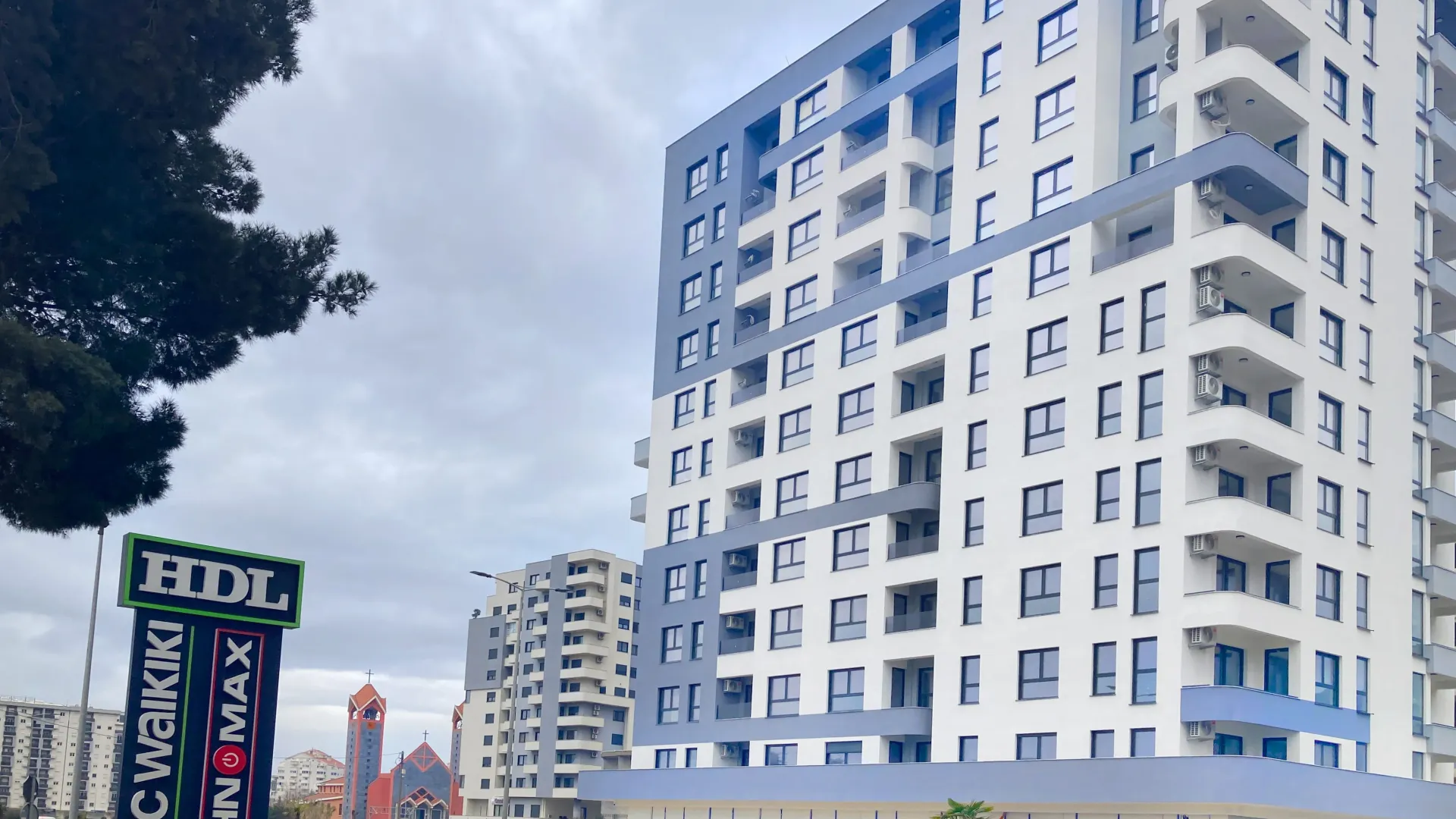 Sale, two bedroom apartment, 74m², Centar, Bar