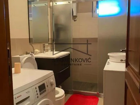 Sale, four bedroom apartment, 130m², Kej, Novi Sad Sve Podlokacije - image 9