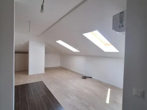 Prodaja, stan, 45m², Tološi, Podgorica - image 4