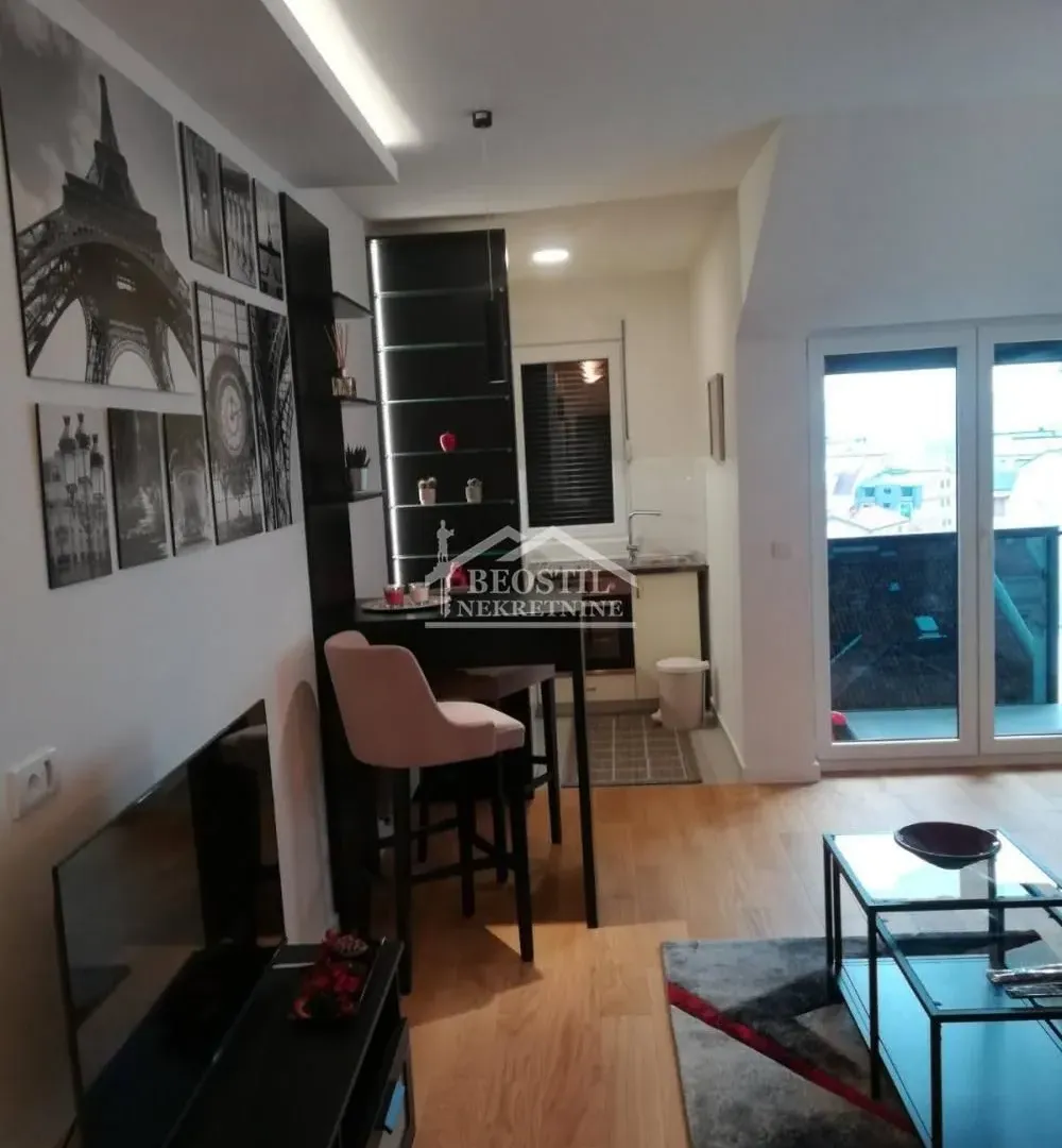 Izdavanje, jednosoban stan, 36m², Lekino Brdo, Voždovac Sve Podlokacije