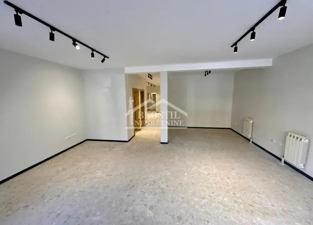 Izdavanje, poslovni prostor, 191m², Čukarica, Beograd