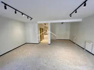 Izdavanje, poslovni prostor, 191m², Čukarica, Beograd - image 1