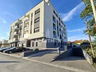 Izdavanje, poslovni prostor, 46m², Ledine, Beograd - image 9