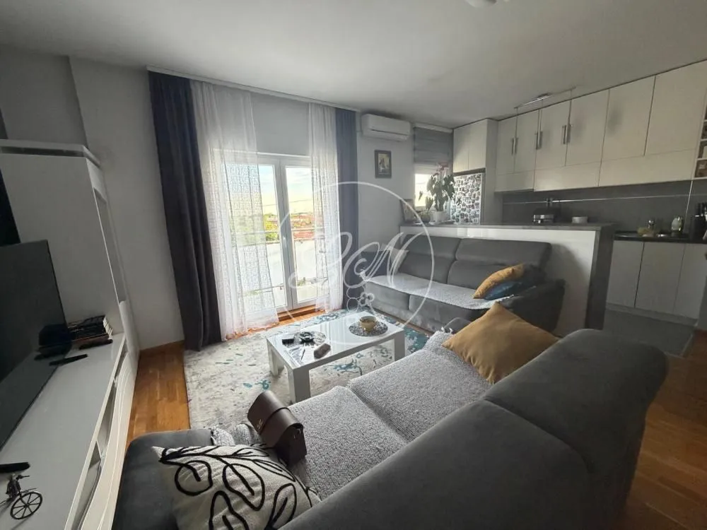 Prodaja, jednosoban stan, 48m², Zemun Sve Podlokacije, Beograd