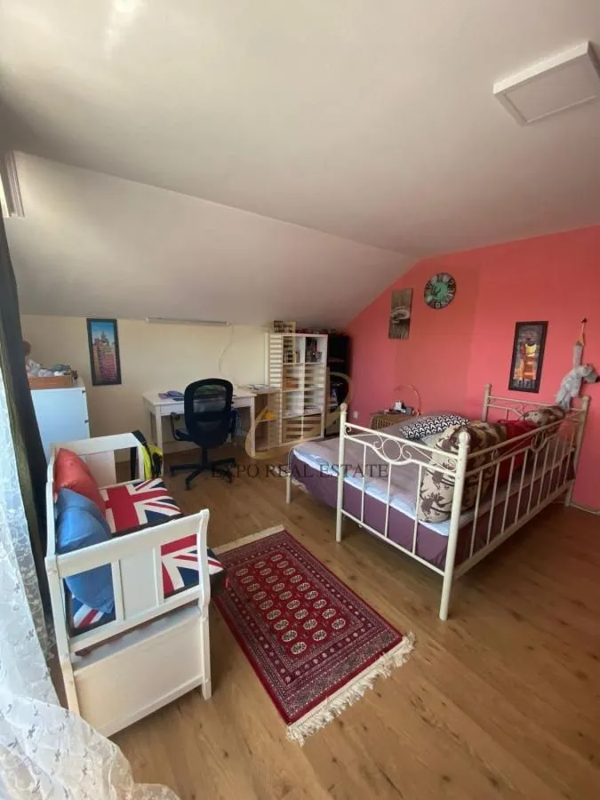 Sale, house, 355m², Djurinci, Sopot
