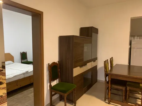 Izdavanje, jednosoban stan, 40m², Centar, Bar - image 6