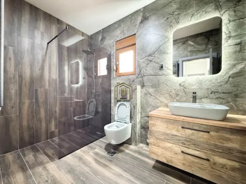 Rent, house, 140m², Gornja Gorica, Podgorica - image 14