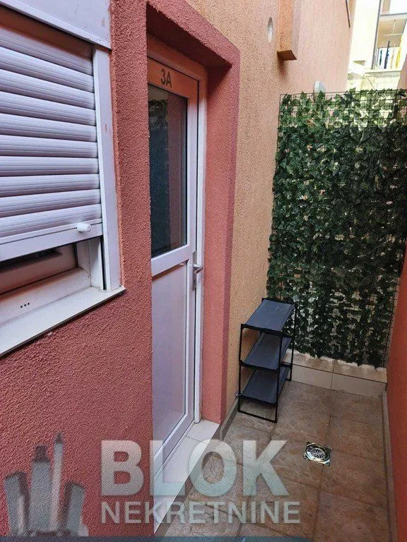 Rent, one bedroom apartment, 28m², Blok 9, Podgorica