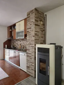 Prodaja, kuća, 289m², Tološi, Podgorica - image 6