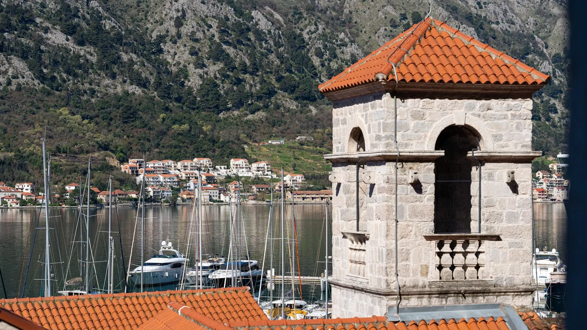 Prodaja, dvosoban stan, 163m², Stari Grad Kotor, Kotor