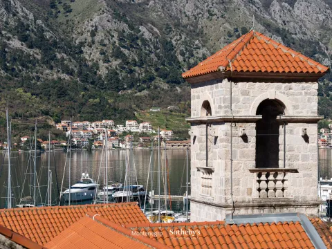 Sale, two bedroom apartment, 163m², Stari Grad Kotor, Kotor - image 12