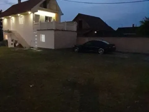 Izdavanje, stan, 65m², Obrenovac, Beograd - image 2