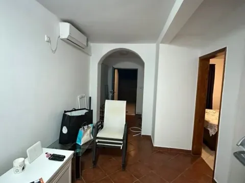 Sale, one bedroom apartment, 69m², Muo, Kotor - image 3