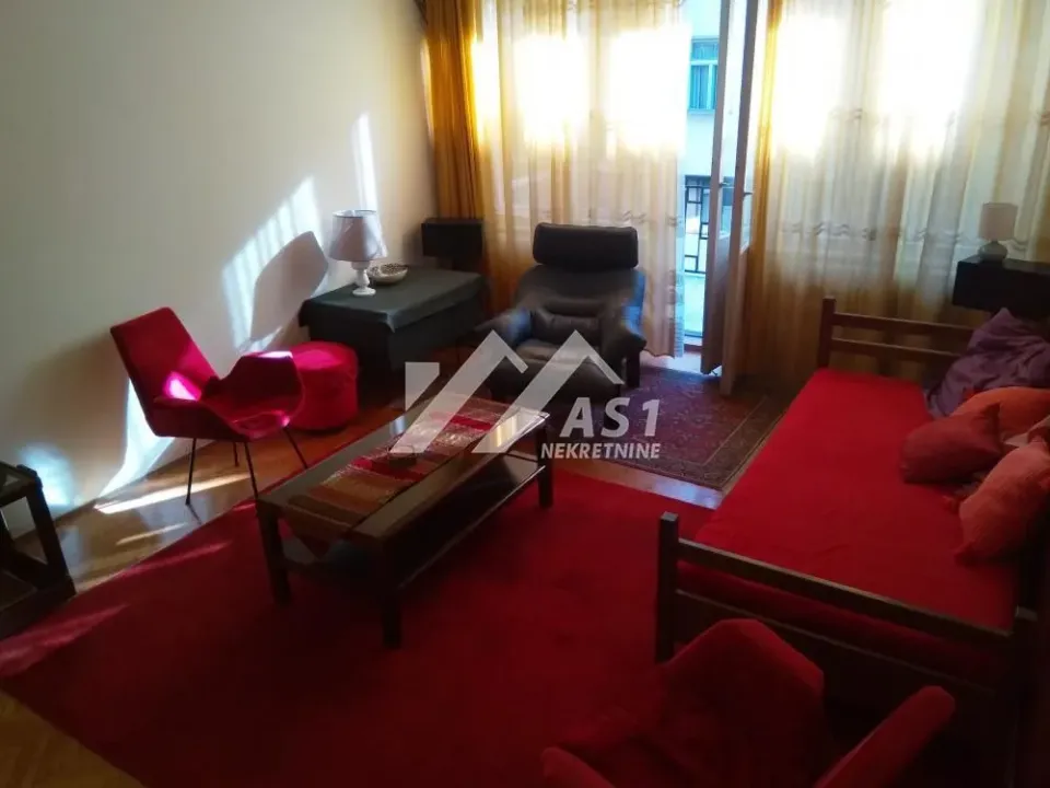 Izdavanje, dvosoban stan, 55m², Stari grad, Novi Sad