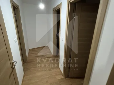 Izdavanje, dvosoban stan, 56m², Stari Aerodrom, Podgorica - image 7