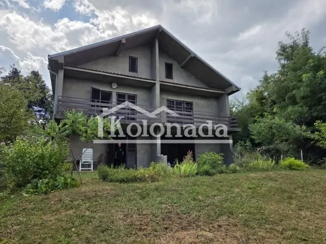 Prodaja, kuća, 231m², Parcani, Sopot