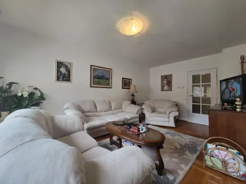 Prodaja, dvosoban stan, 75m², Integralovo, Nikšić - image 2