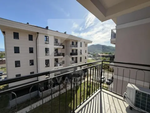 Rent, two bedroom apartment, 64m², Tološi, Podgorica - image 6