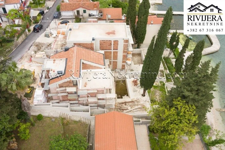 Prodaja, kuća, 430m², Njivice, Herceg Novi