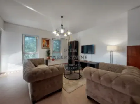 Rent, two bedroom apartment, 75m², Dobrota, Kotor