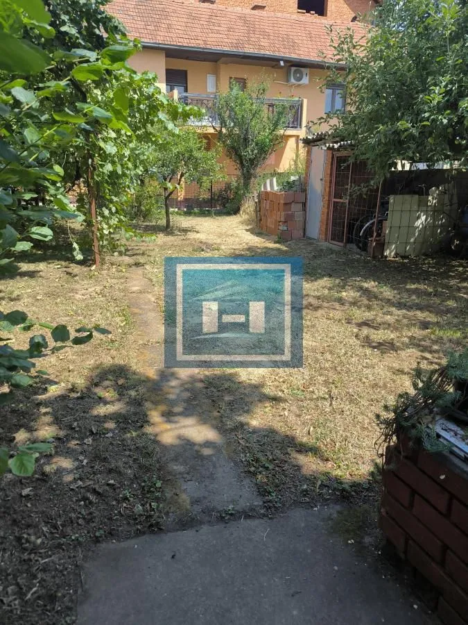 Sale, house, 232m², Ćuprija, Srbija