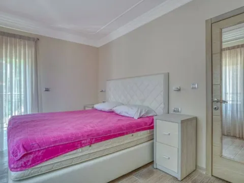 Sale, four bedroom apartment, 112m², Pržno, Budva - image 3