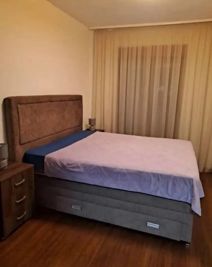 Izdavanje, jednosoban stan, 50m², Master Kvart, Podgorica