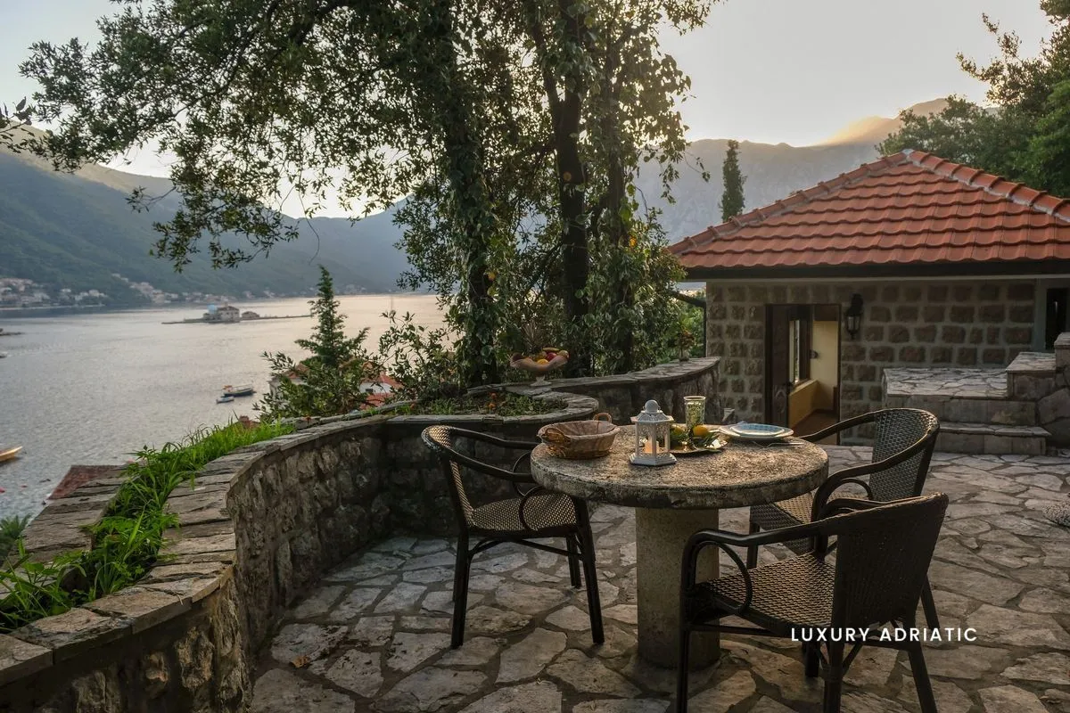 Sale, house, 285m², Perast, Kotor