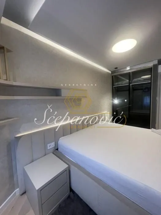 Izdavanje, dvosoban stan, 52m², Grbavica, Novi Sad Sve Podlokacije