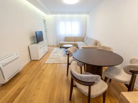 Rent, two bedroom apartment, 72m², Central Point, Podgorica - image 6