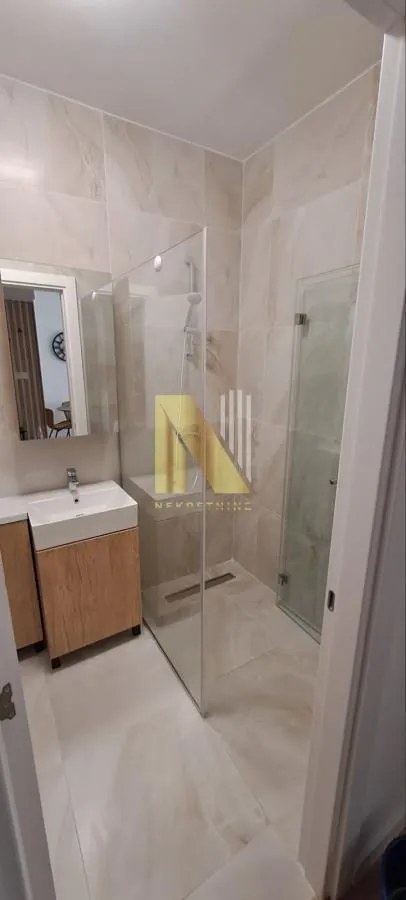 Izdavanje, jednosoban stan, 42m², Salajka, Novi Sad Sve Podlokacije