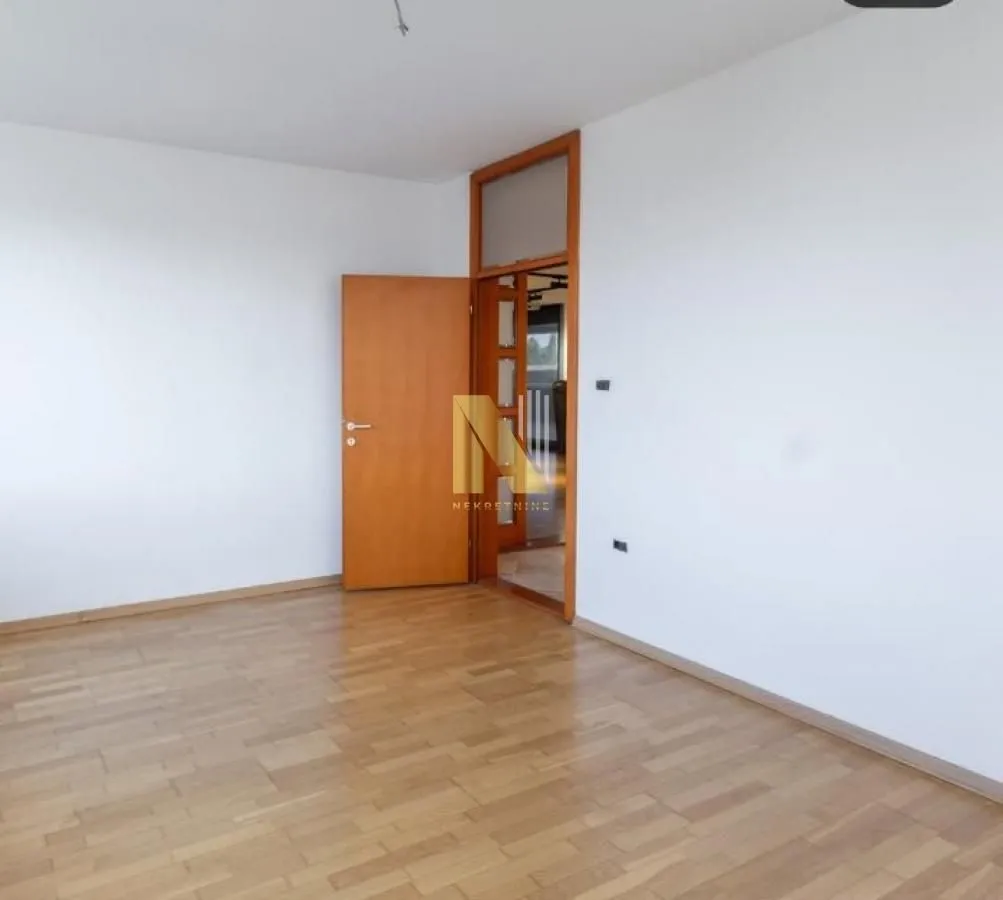 Rent, office space, 345m², Avijatičarsko naselje, Novi Sad Sve Podlokacije