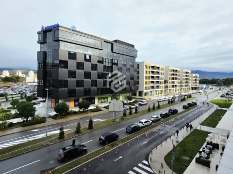 Izdavanje, jednosoban stan, 49m², Central Point, Podgorica - image 14