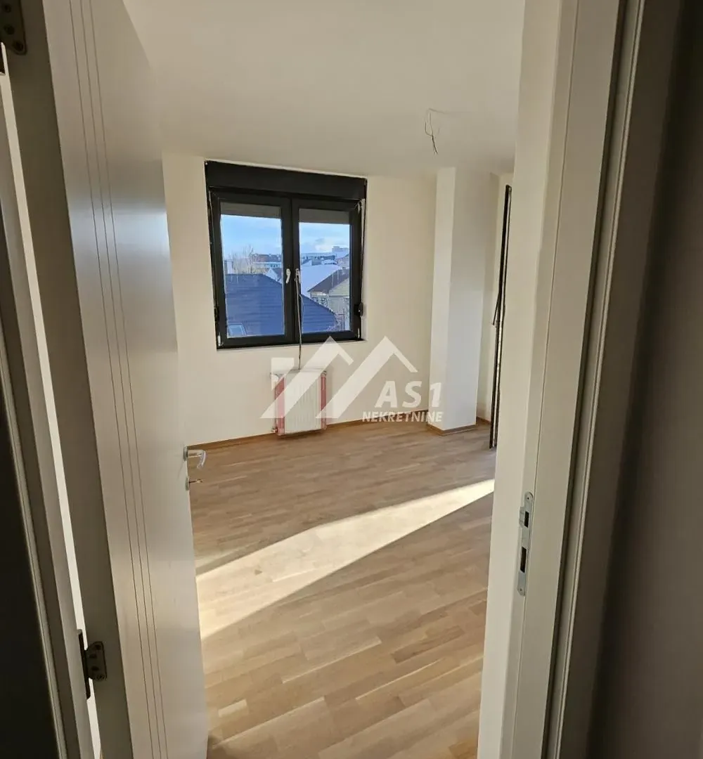 Prodaja, trosoban stan, 87m², Telep, Novi Sad Sve Podlokacije