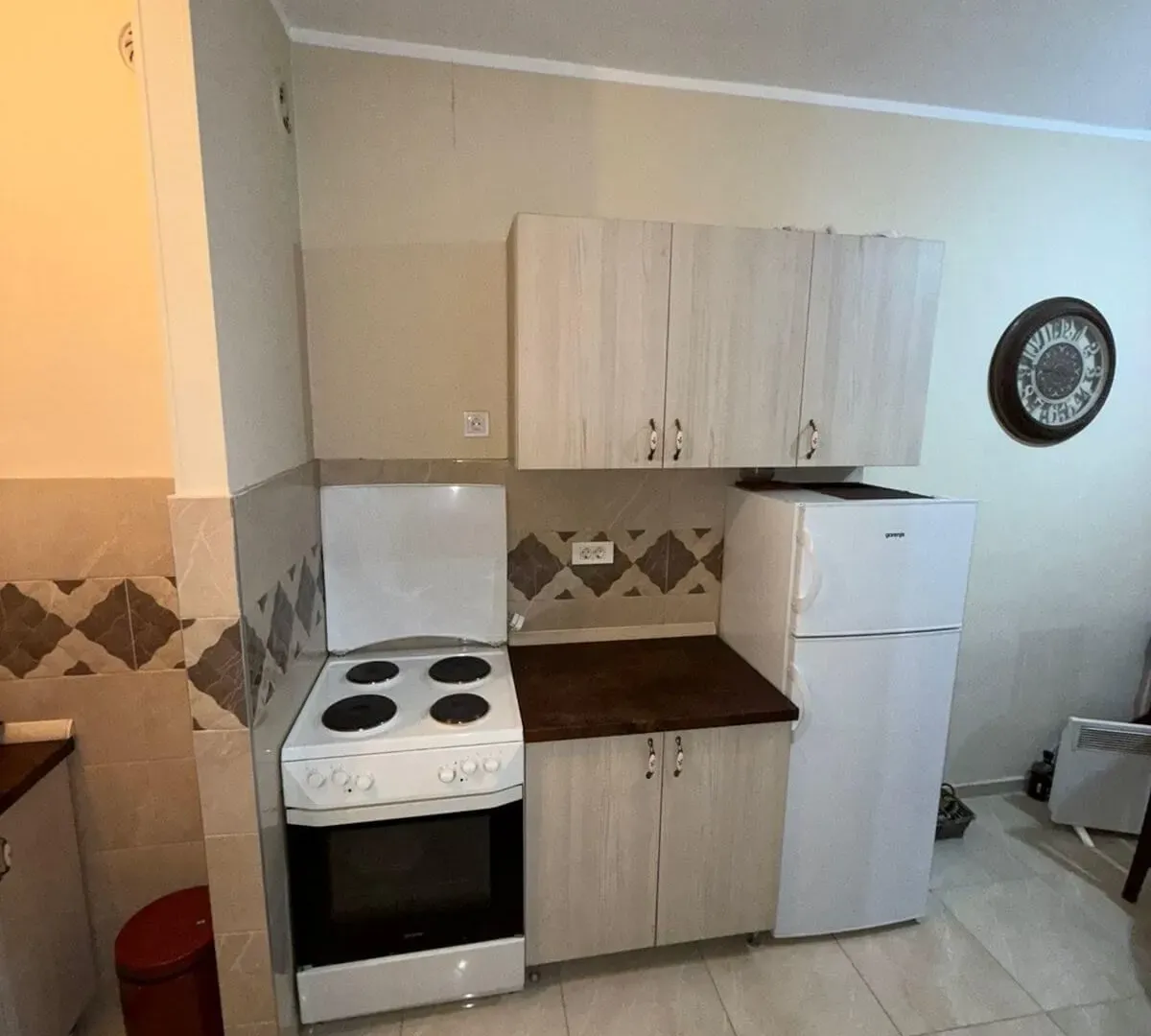 Izdavanje, dvosoban stan, 56m², Gintaš, Podgorica