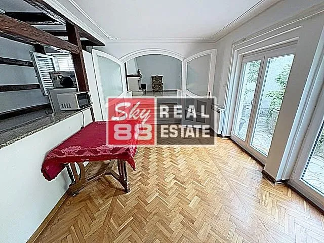 Rent, three bedroom apartment, 130m², Neimar, Vračar Sve Podlokacije