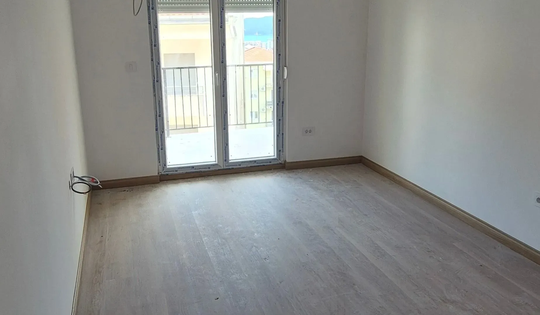 Prodaja, jednosoban stan, 49m², Lazi, Budva