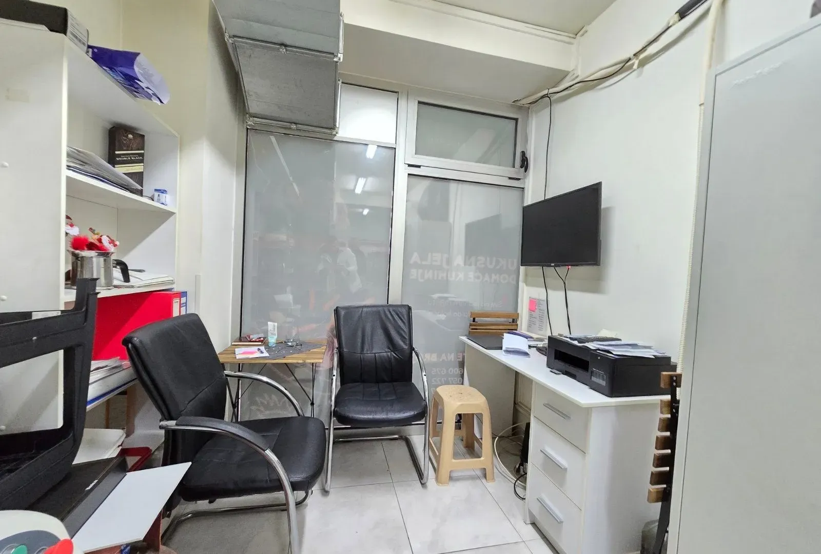 Sale, office space, 43m², City Kvart, Podgorica