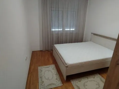 Izdavanje, jednosoban stan, 48m², Sajmište, Novi Sad - image 4