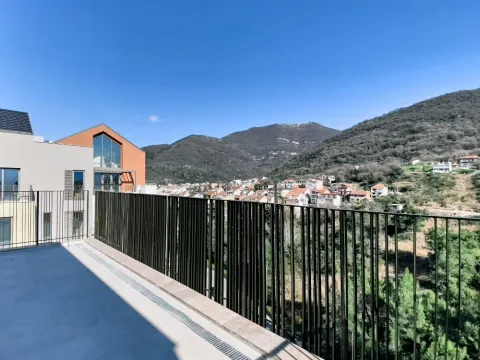 Sale, two bedroom apartment, 102m², Porto Montenegro, Tivat - image 25